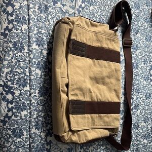 Stylish Tan Messenger Bag
